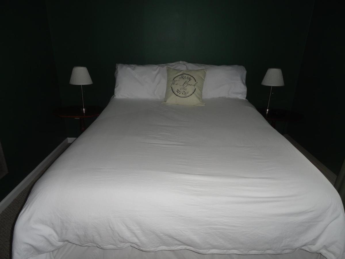 The Bond 1786 (adults Only) Locanda Warrensburg